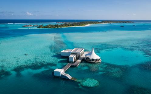 Edge Bar and Restaurant